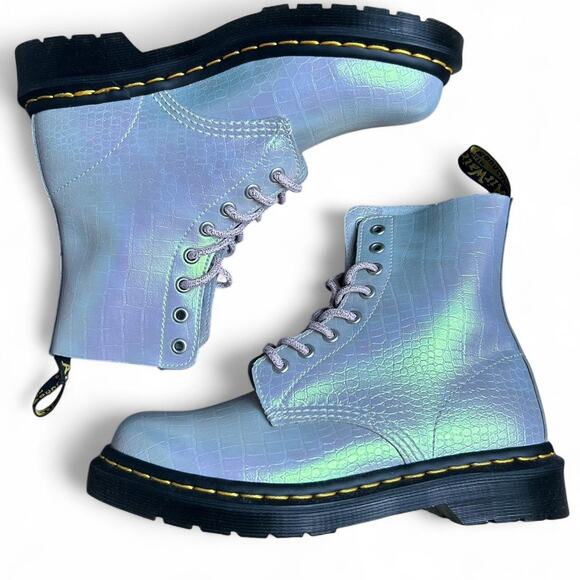 Dr. Martens Shoes - Nib Dr martens size 7 holographic silver pascal